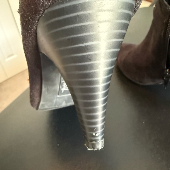 Fioni heeled half boot - Picture 8 of 8